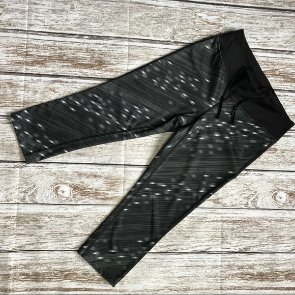 Xersion Pants - Xersion Workout Capri